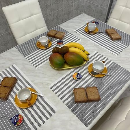Apartament Casa Eleonora: A 5 Min Dal Mare + Free Parking Ventimiglia Zewnętrze zdjęcie