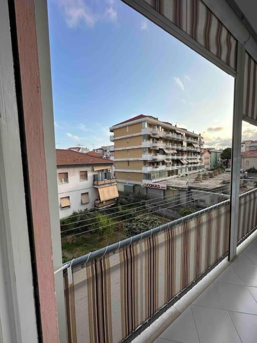 Apartament Casa Eleonora: A 5 Min Dal Mare + Free Parking Ventimiglia Zewnętrze zdjęcie